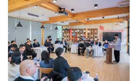 安惠健康總經理陳駿驊主持“青科圓桌派——U35科技人才沙龍”